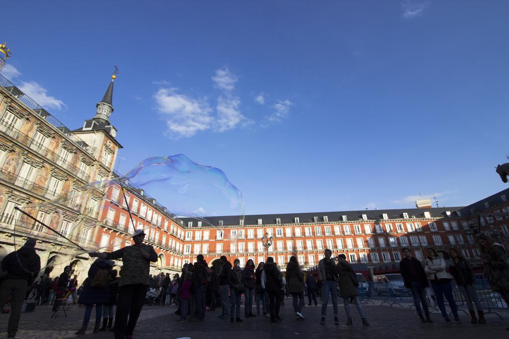 Hola Madrid Leilighet Eksteriør bilde